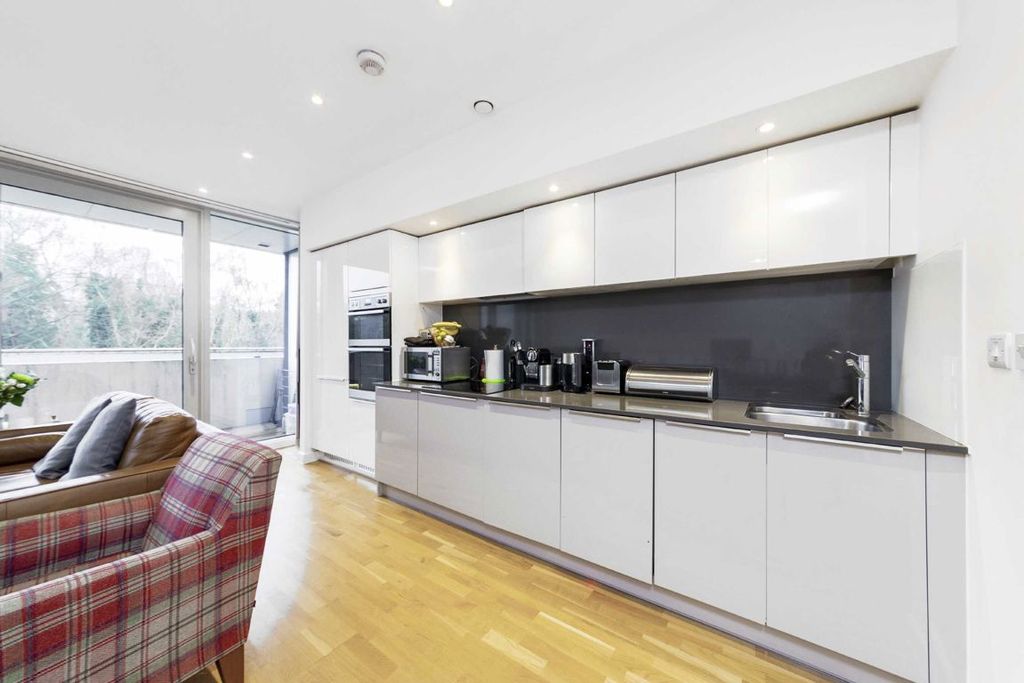 Property photo 3 of 5