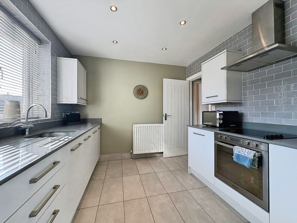 Property photo 3 of 16 Photo 3