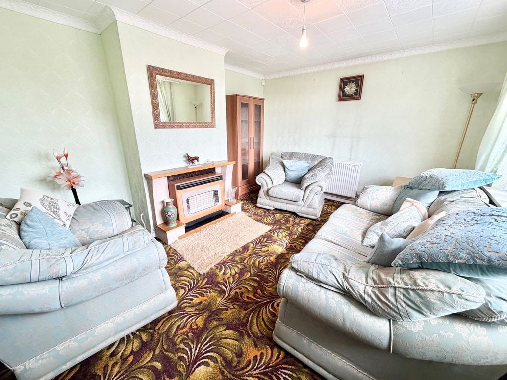 Property photo 3 of 24