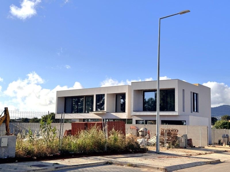 Property photo 3 of 38