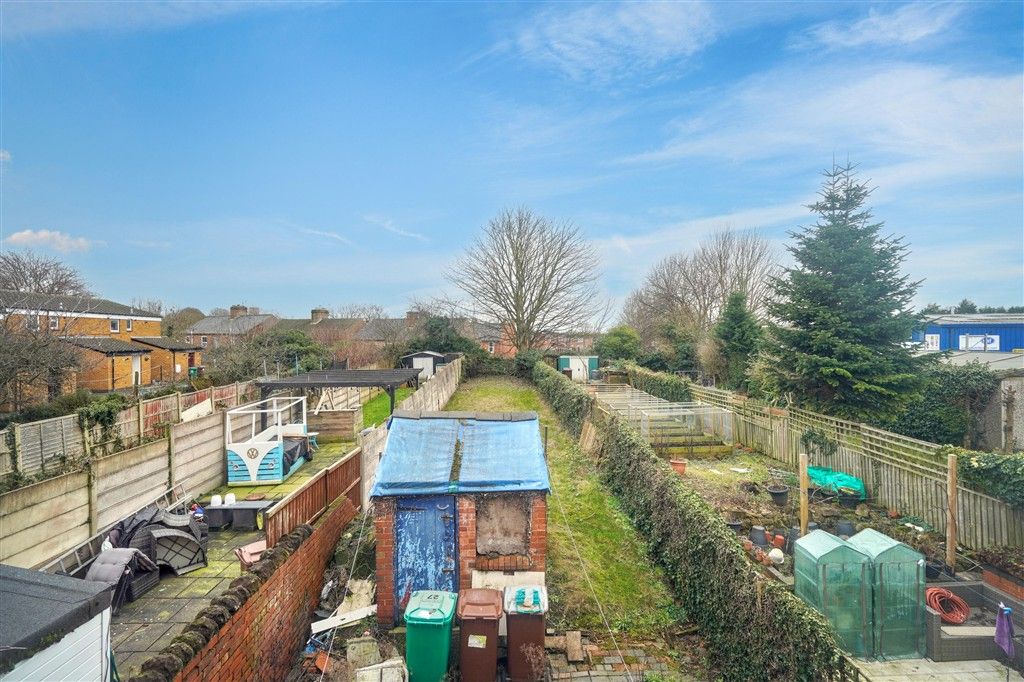 Property photo 2 of 11