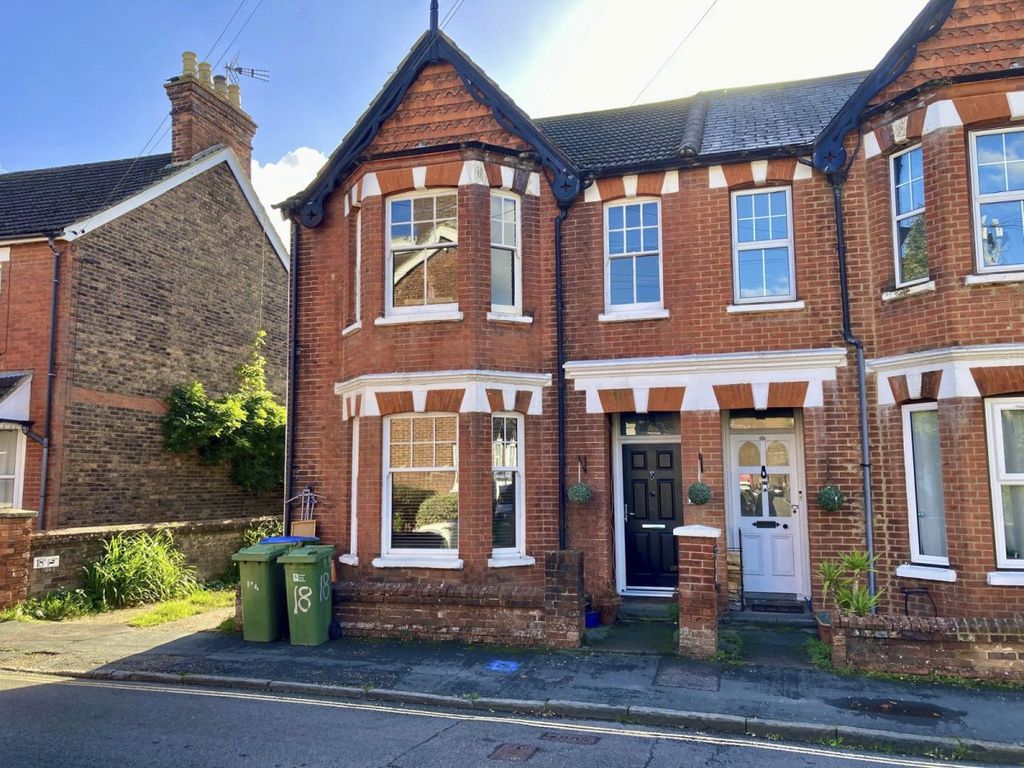 Property photo 1 of 8