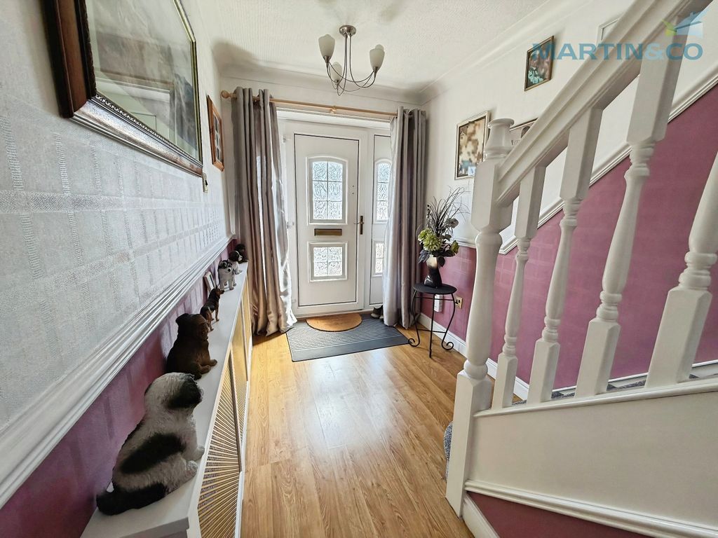 Property photo 2 of 33 47144039-Img_2019