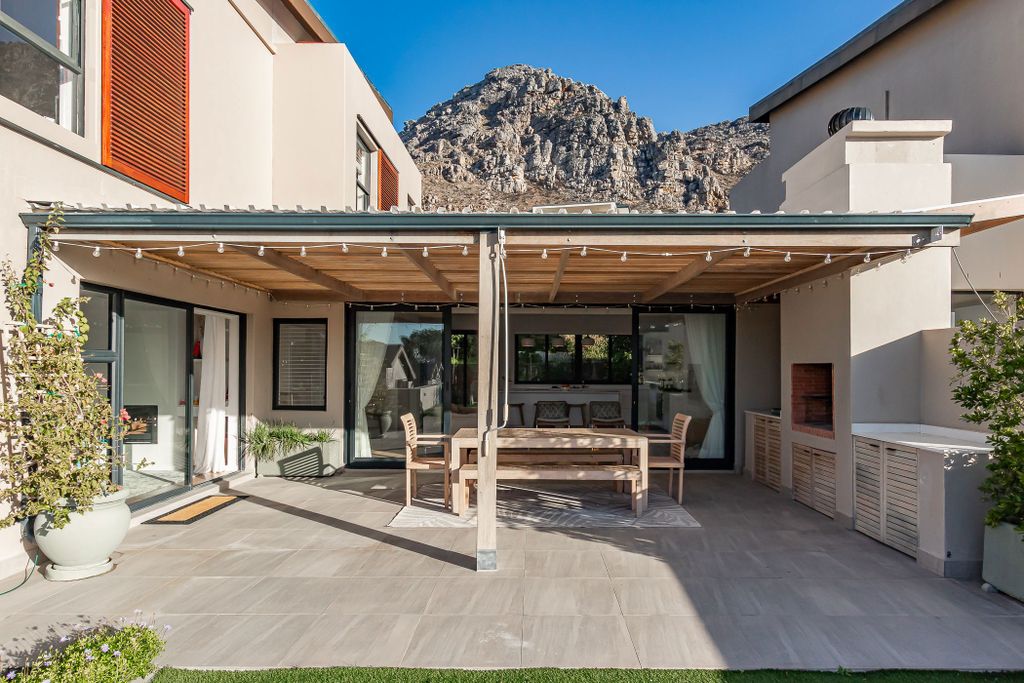 Property photo 1 of 48 Kw1708696
