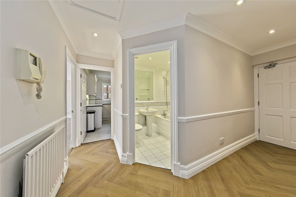 Property photo 3 of 13 Picture No. 12