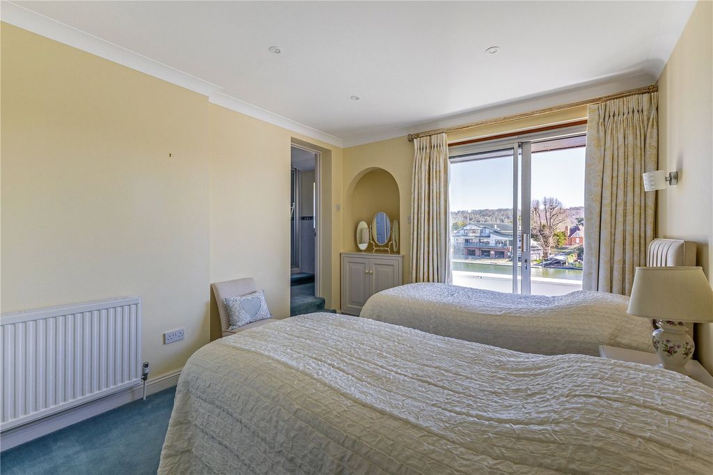 Additional image 12 of 3 bed flat for saleDunstable House, Riverside, Marlow, Buckinghamshire SL7