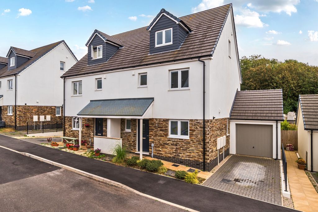 Property photo 1 of 25 19-6A917E11A419c-...