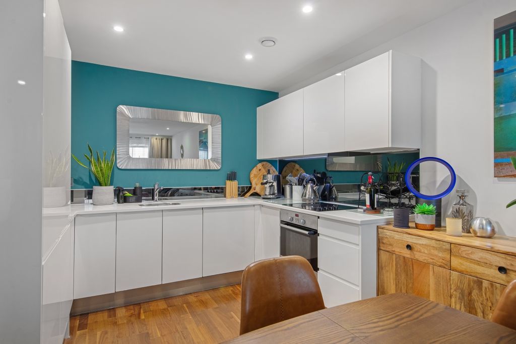 Property photo 3 of 16 094A5321