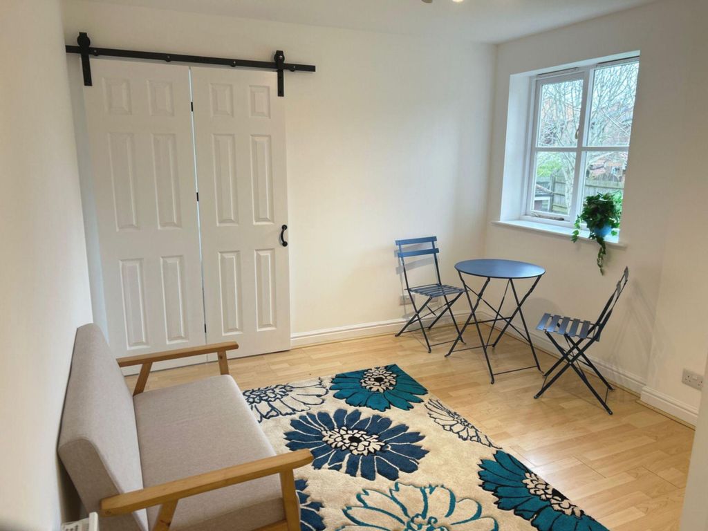 Property photo 2 of 15 Photo 15