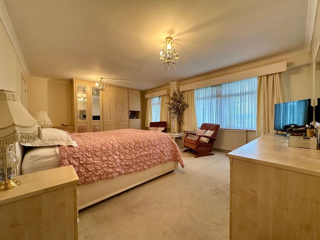 Property photo 3 of 24 Bedroom One