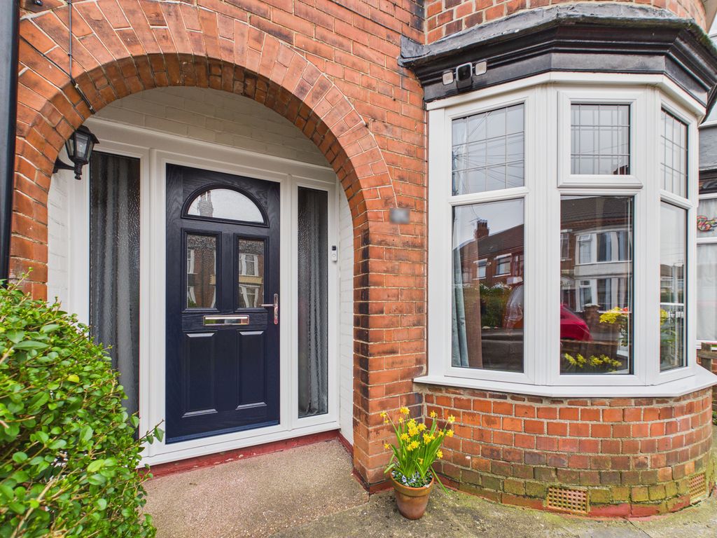 Property photo 2 of 12 Cam03072G0-Pr0084-Still021_Alt