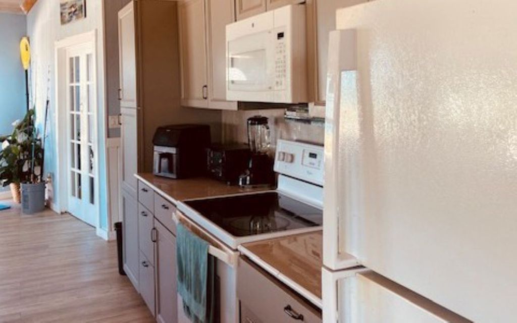 Property photo 3 of 8