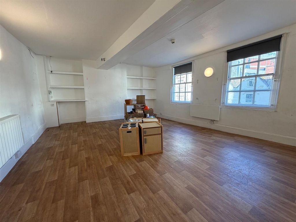 Property photo 3 of 20 20.Jpg