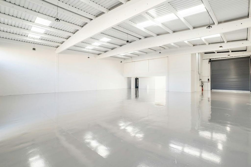 Property photo 3 of 8 Unit 5 Eldon Way Industrial - Biggleswade-21.Jpeg