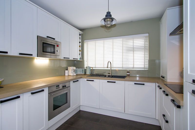Additional image 9 of 2 bed flat for saleAlbany Court, Beach Road, Penarth CF64