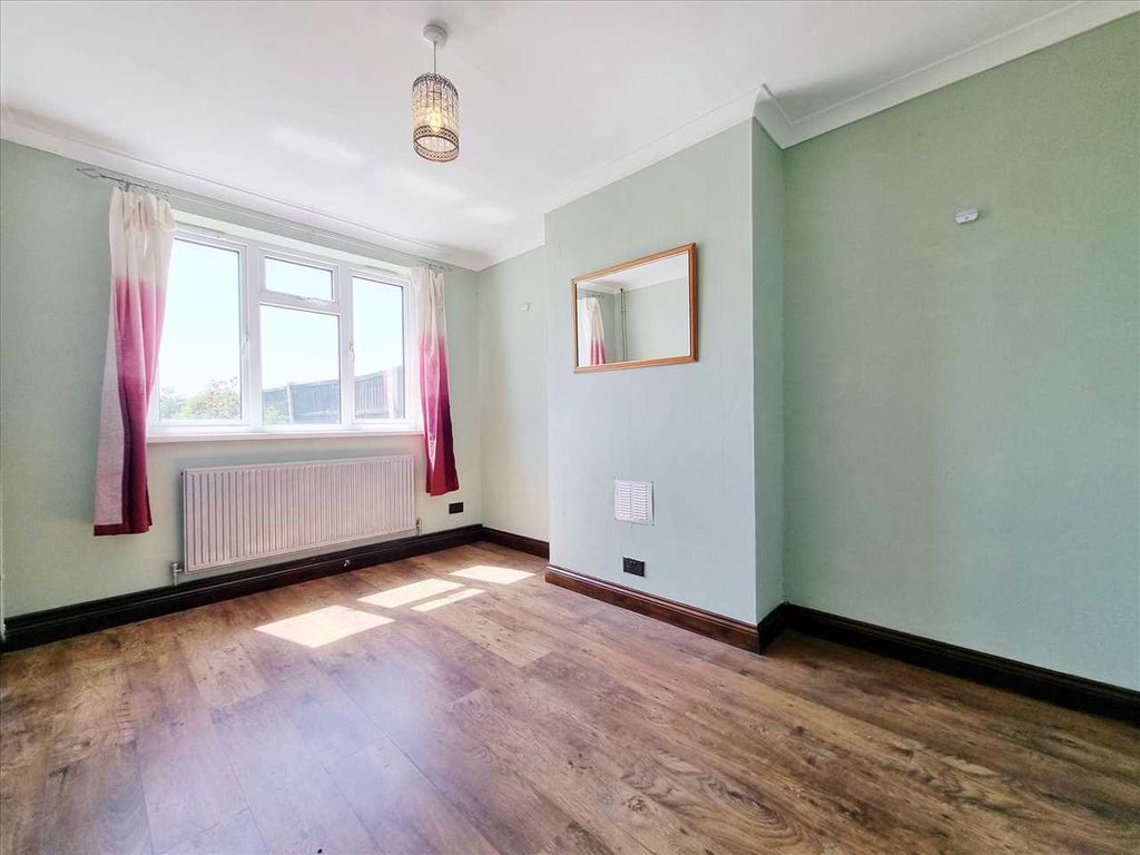 Property photo 2 of 14 Dining Room: