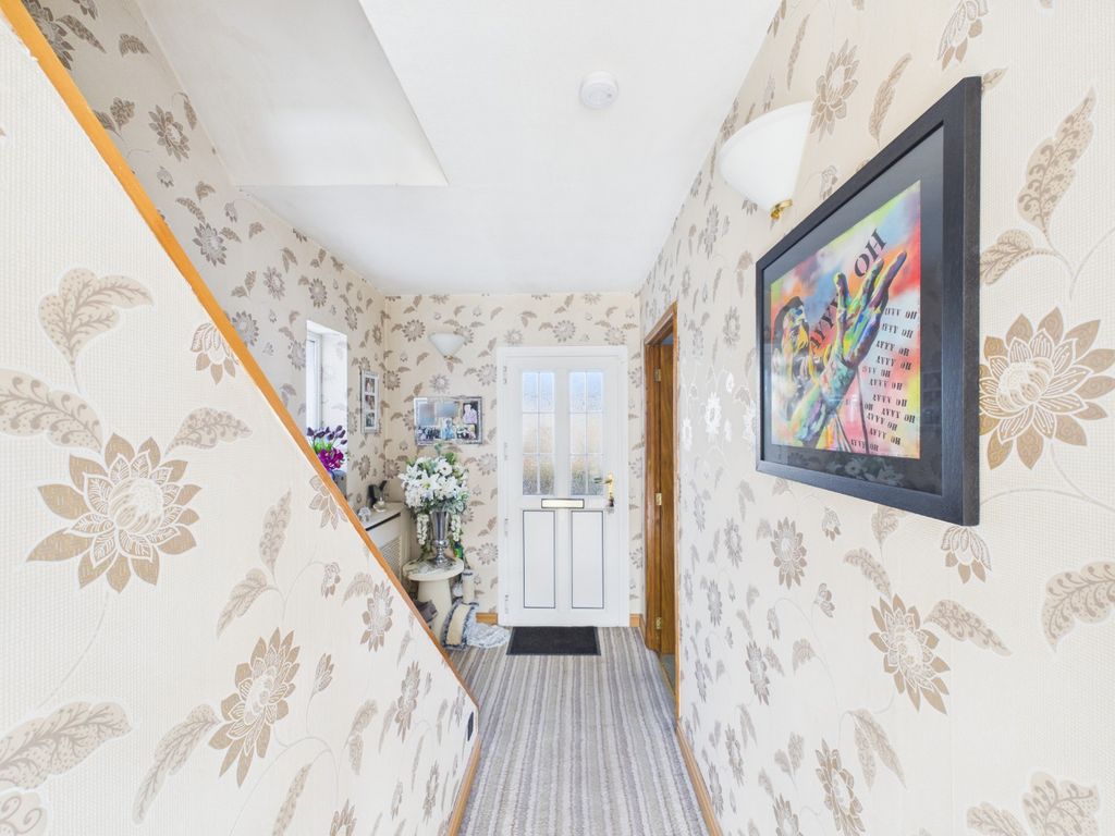 Property photo 3 of 13 4885737