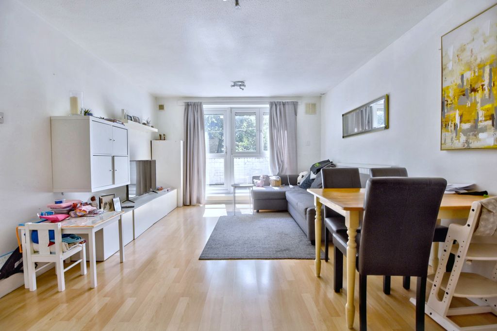 Property photo 3 of 7
