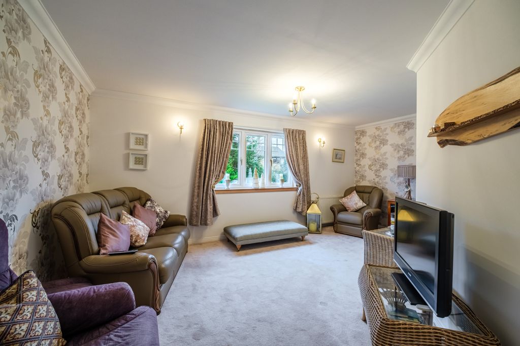 Property photo 3 of 53