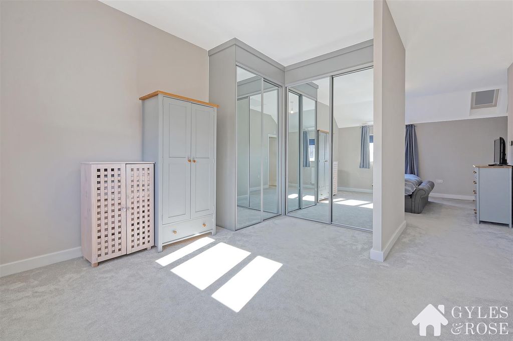 Property photo 2 of 19 Primary Dressing Area