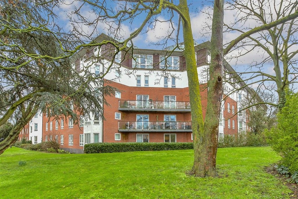 Property photo 1 of 10 External (Web)