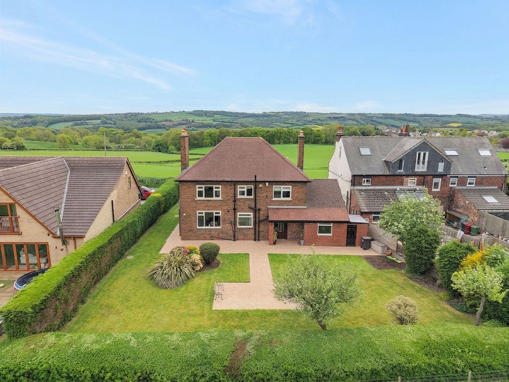 Property photo 2 of 37