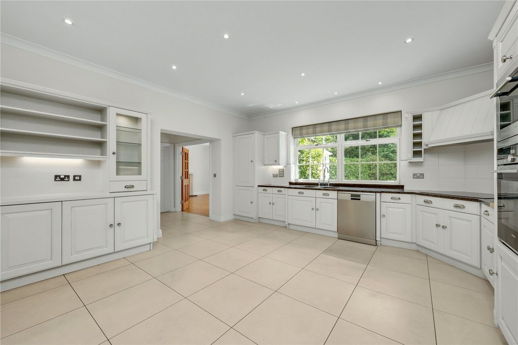 Property photo 1 of 20 Picture No. 39