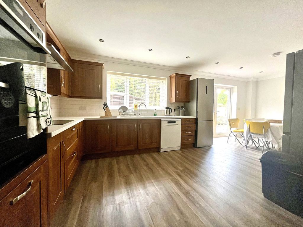 Property photo 2 of 9 Picture No. 09