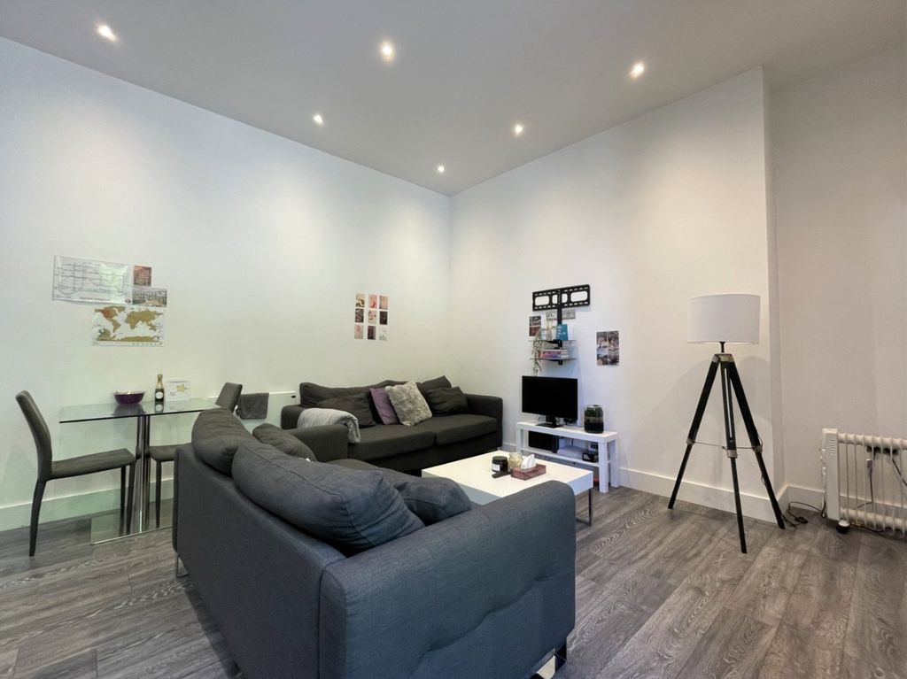 Property photo 3 of 7 Picture No. 09