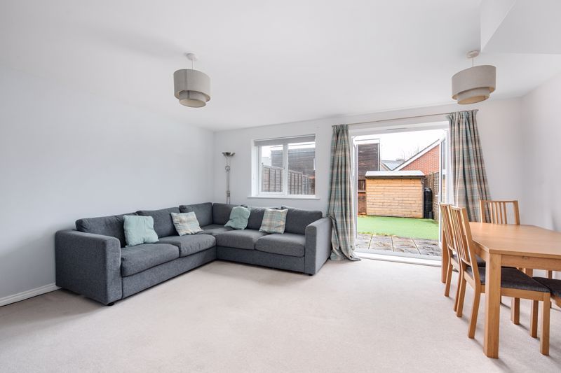 Property photo 3 of 14 Photo 2