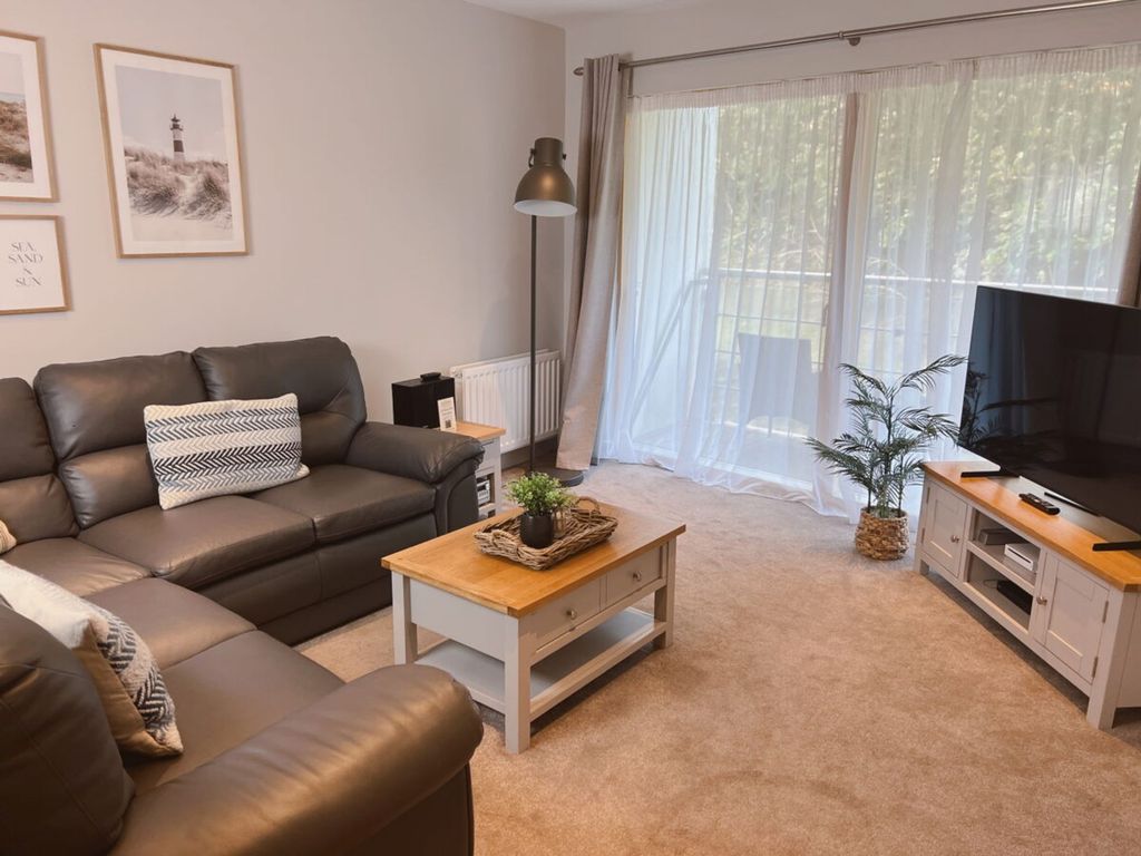 Property photo 3 of 11