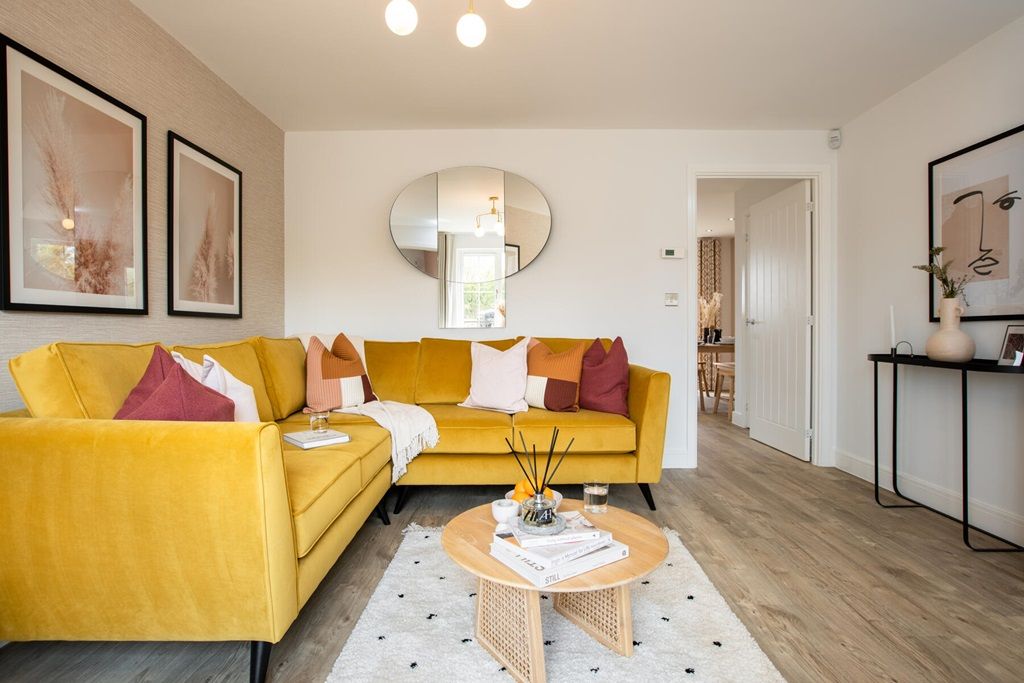Property photo 2 of 13 Plenty Of Room For Two Sofas Or A Large Corner Couch