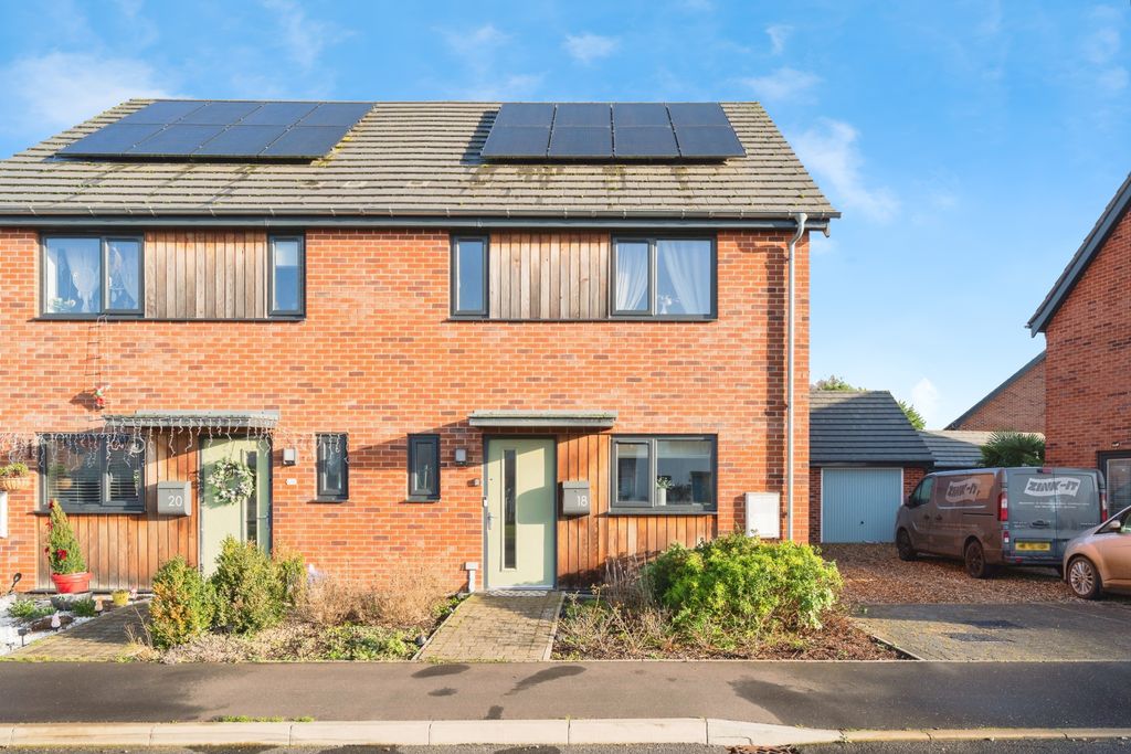 Property photo 2 of 20