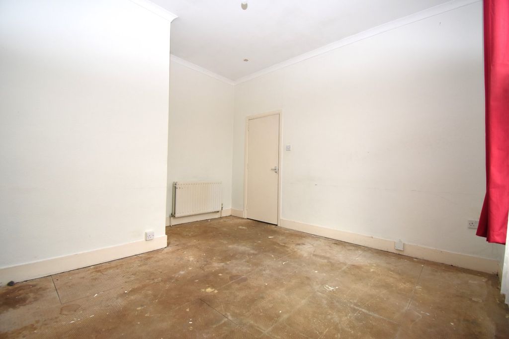 Property photo 3 of 8 Living Room