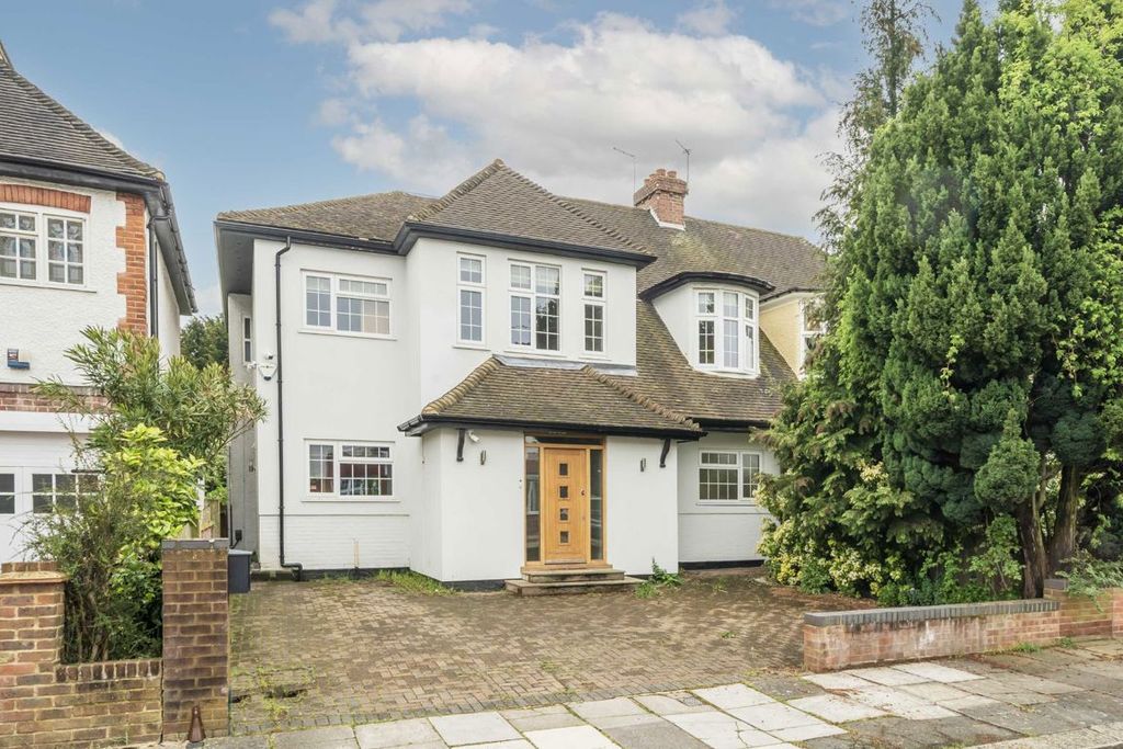 Property photo 1 of 6