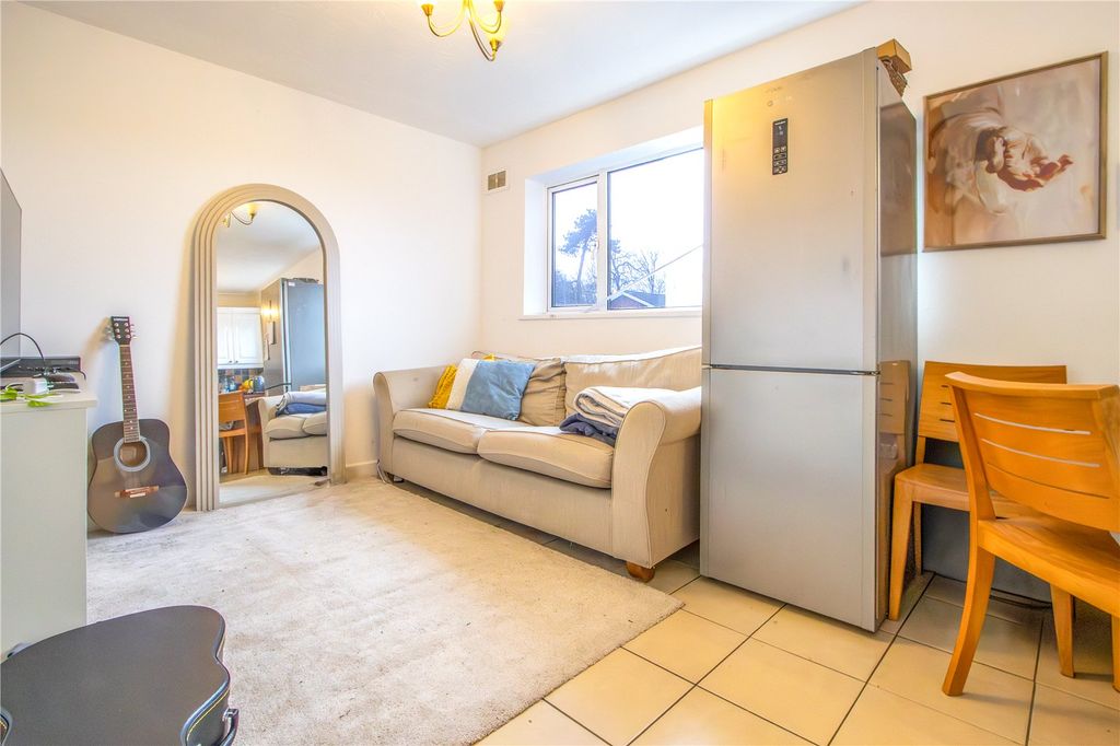 Property photo 3 of 6 Picture No. 04