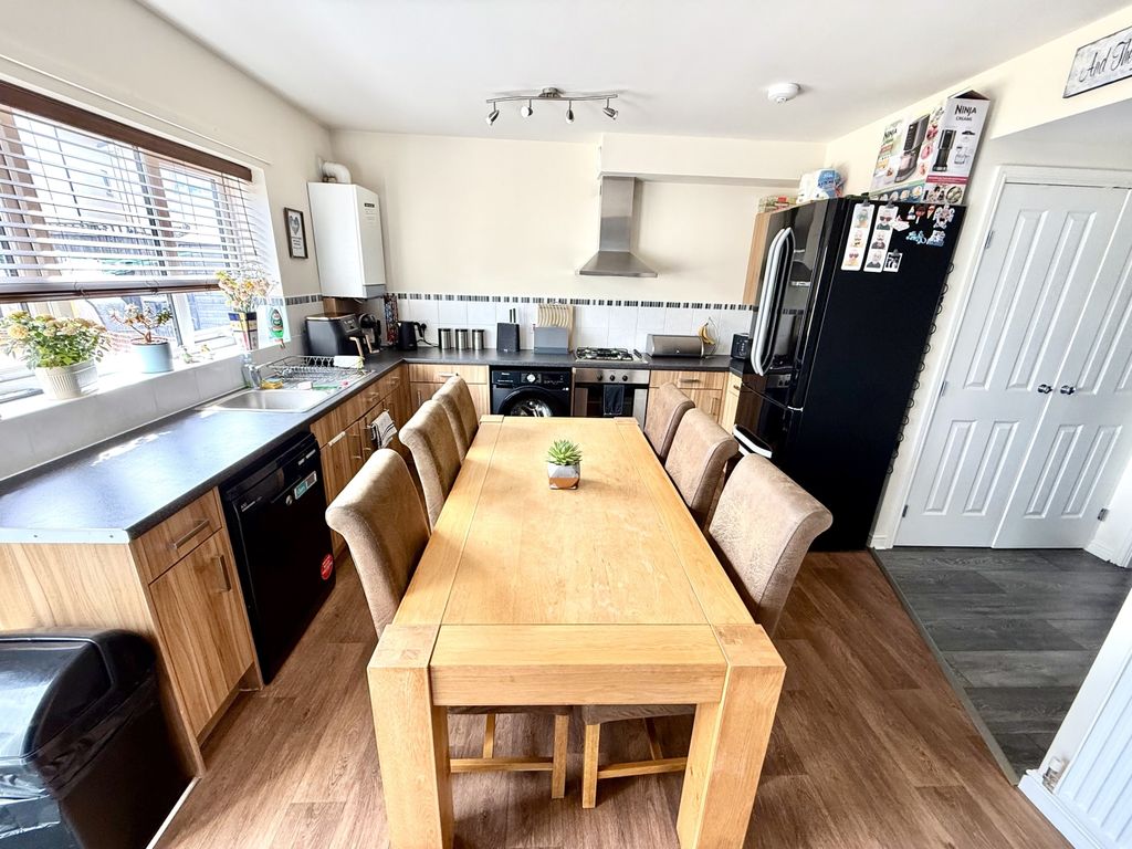 Property photo 2 of 9 Img_9038