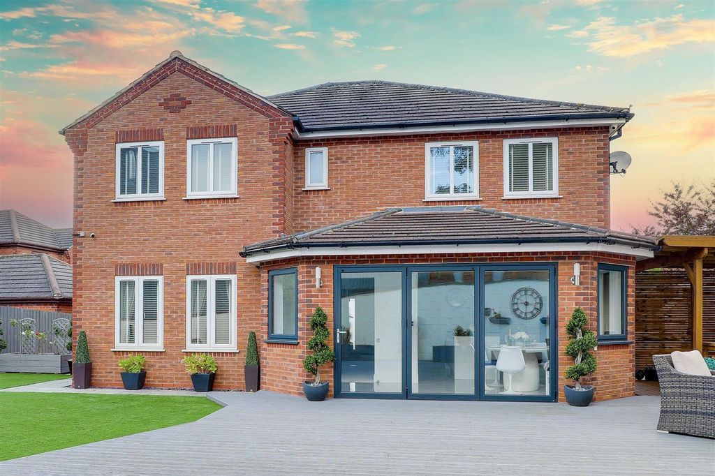 Property photo 3 of 39