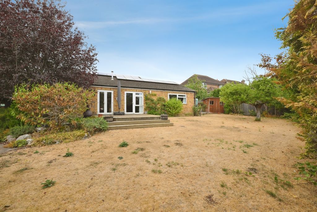 Property photo 2 of 22