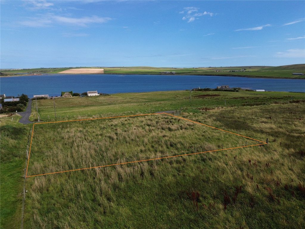 Property photo 1 of 7 View (2)