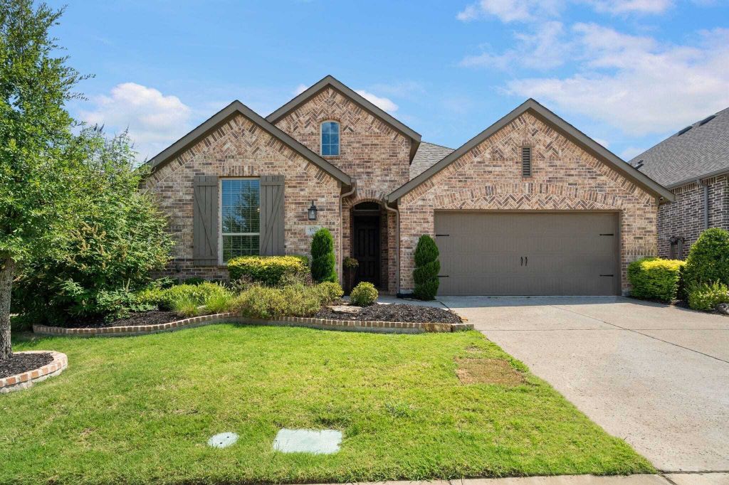 Property photo 1 of 31