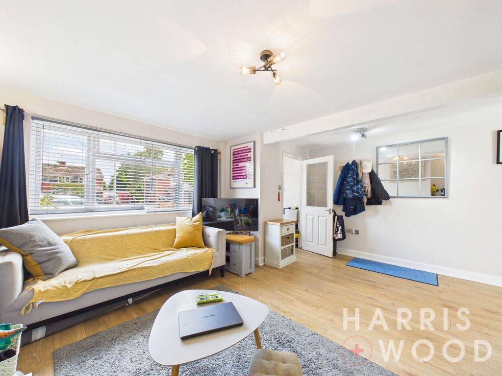 Property photo 3 of 21 4364843