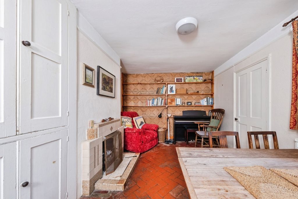 Property photo 2 of 20 Pbox-Img.Jpg