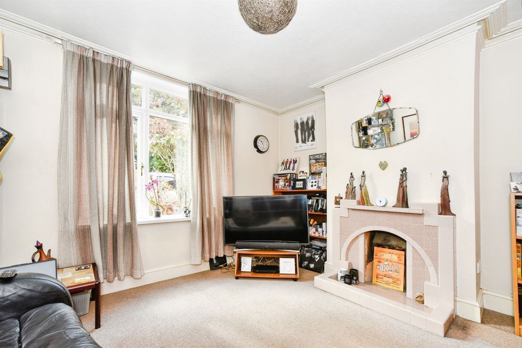 Property photo 2 of 13