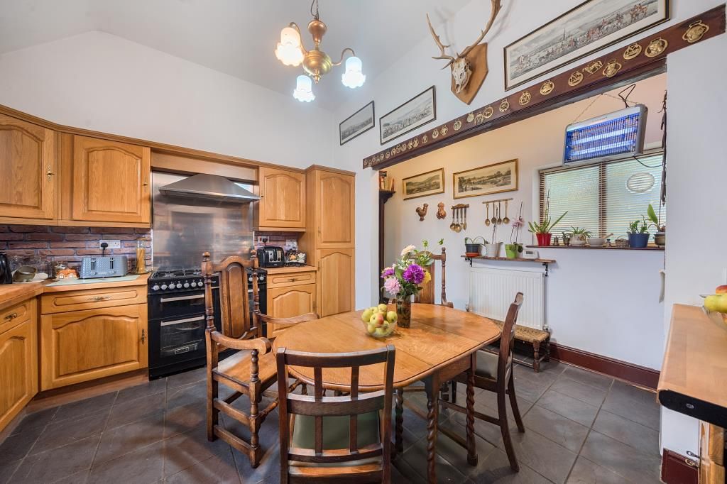 Property photo 2 of 22 Kitchen/Dining Area
