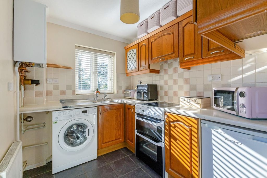 Property photo 2 of 13 Kitchen