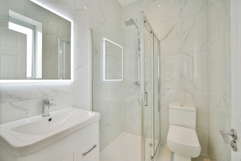Property photo 2 of 24 Pbox-Img.Jpg