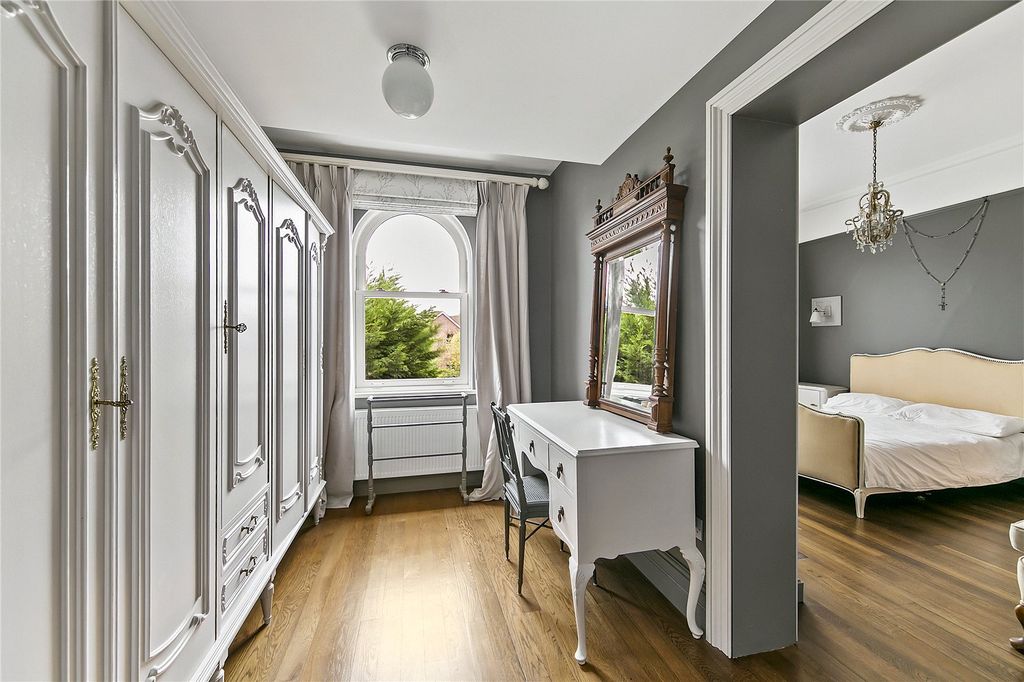 Additional image 22 of 6 bed semi-detached house for saleUxbridge Road, Hampton TW12