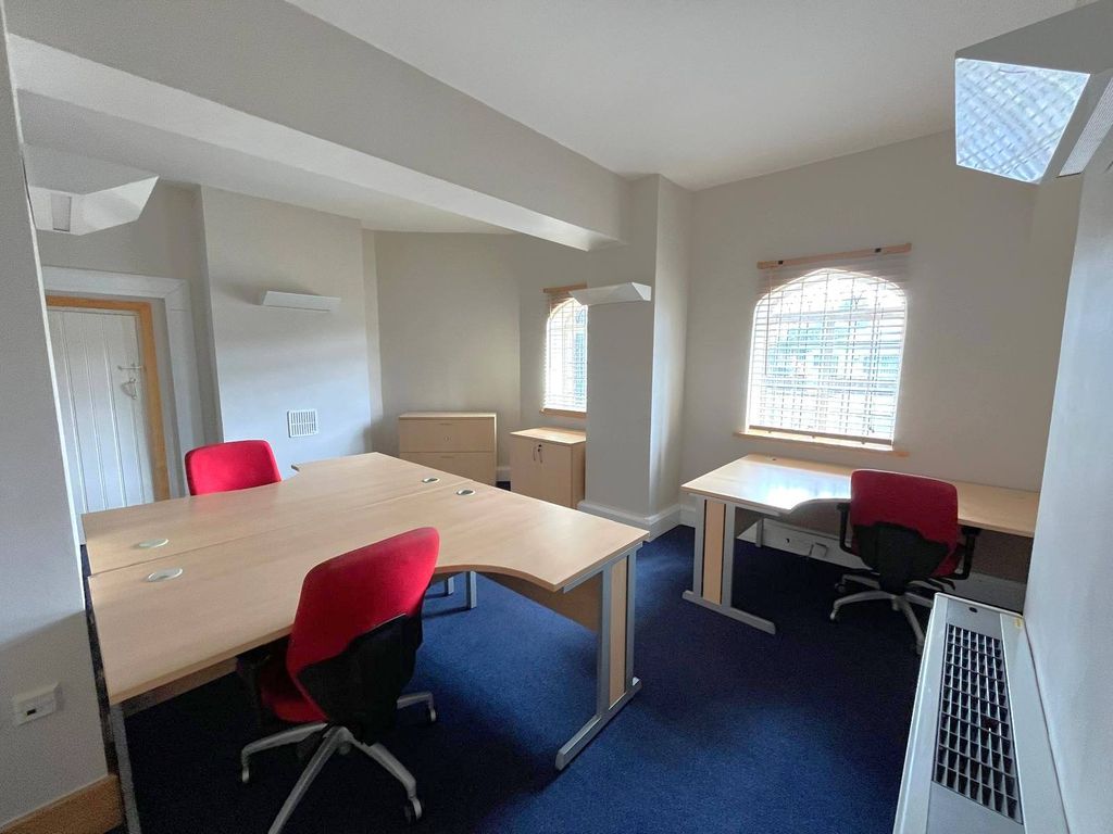 Property photo 3 of 5 Gallery