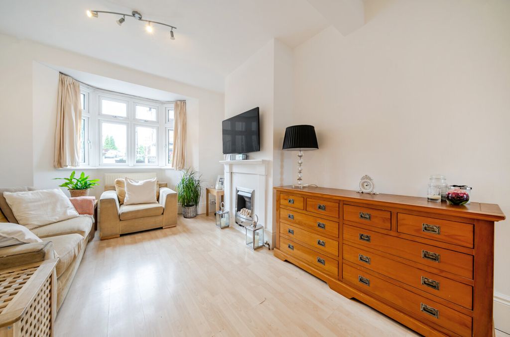 Property photo 2 of 21 1347859-6-68B83E6...